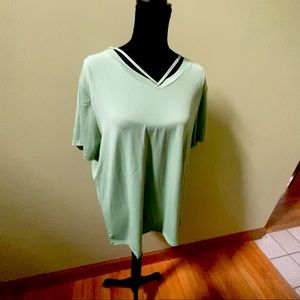 NorthStyle 1X lime green T-shirt NWOT silky